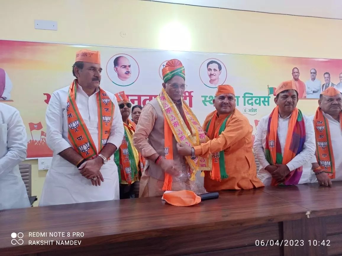 भारत फिर विश्व गुरू बनेगा, जनता को भरोसाः कपिल देव भारत फिर विश्व गुरू बनेगा, जनता को भरोसाः कपिल देव