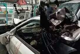 कार-ट्रक की भिडंत में चार महिलाओं समेत पांच की मौत, कई घायल कार-ट्रक की भिडंत में चार महिलाओं समेत पांच की मौत, कई घायल