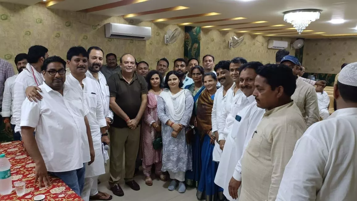 पालिकाध्यक्ष मीनाक्षी की नई पहल-साथ मिलकर बदलेंगे शहर की तस्वीर पालिकाध्यक्ष मीनाक्षी की नई पहल-साथ मिलकर बदलेंगे शहर की तस्वीर