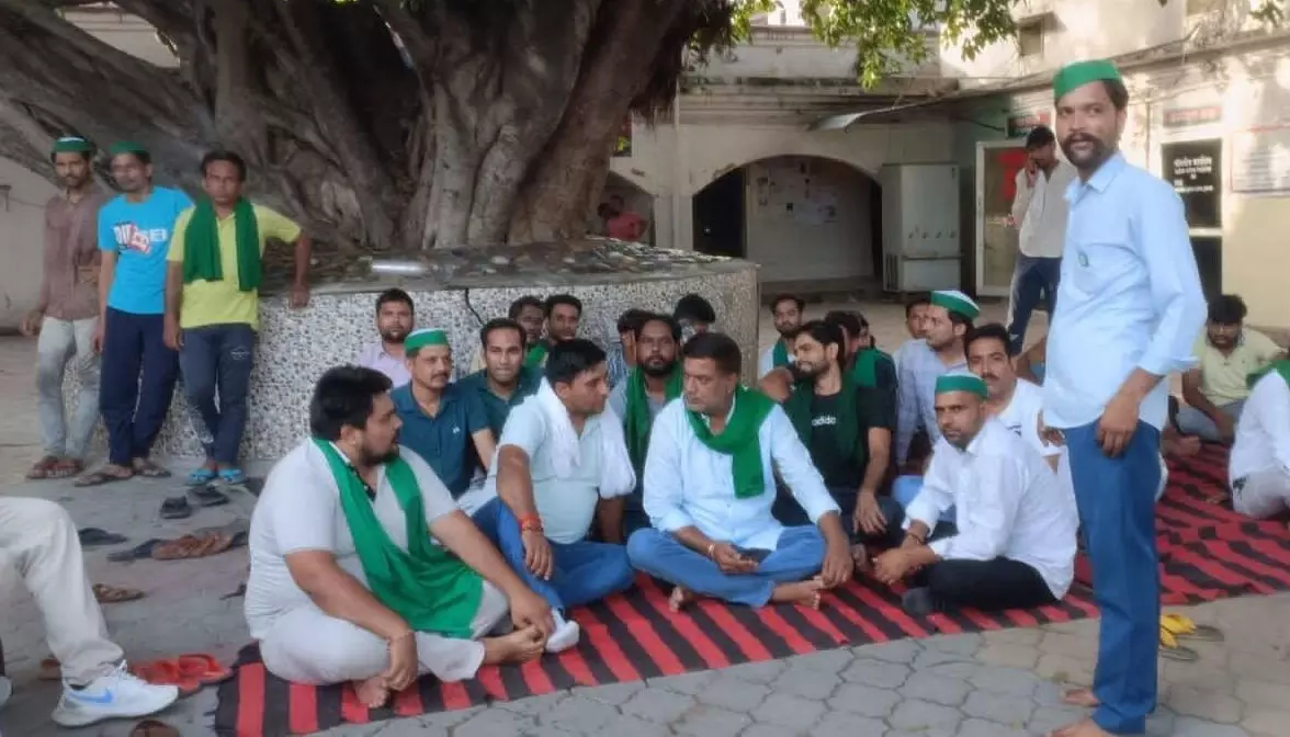 MUZAFFARNAGAR---सोशल मीडिया पर राकेश टिकैत के खिलाफ अभद्र टिप्पणी MUZAFFARNAGAR---सोशल मीडिया पर राकेश टिकैत के खिलाफ अभद्र टिप्पणी