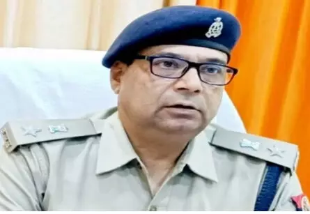कार्रवाई करा दीजिए एसपी साहब, वरना यहां भी हो जाएगा देवरिया जैसा कांड, भौचक्के रह गये एसपी कार्रवाई करा दीजिए एसपी साहब, वरना यहां भी हो जाएगा देवरिया जैसा कांड, भौचक्के रह गये एसपी