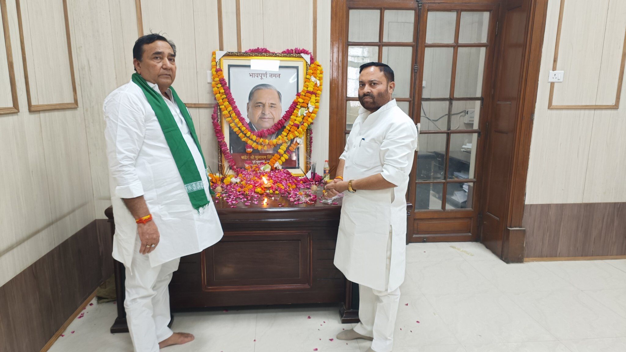 MULAYAM ANNIVERSARY--प्रथम पुण्यतिथि पर नेताजी को सपाईयों ने किया याद