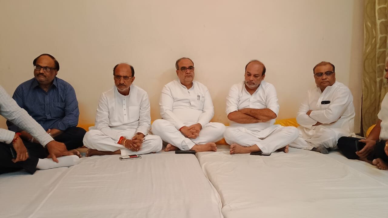 भाजपा प्रदेशाध्यक्ष ने आशुतोष स्वरूप के निधन पर जताया शोक