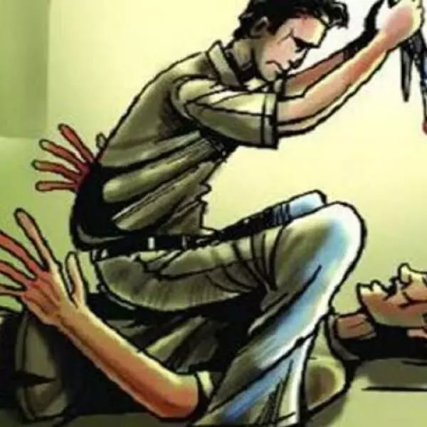 हत्या-लूट की घटना को अंजाम देने के बाद लौंग व कुंडल के लिये काटे महिला के कान