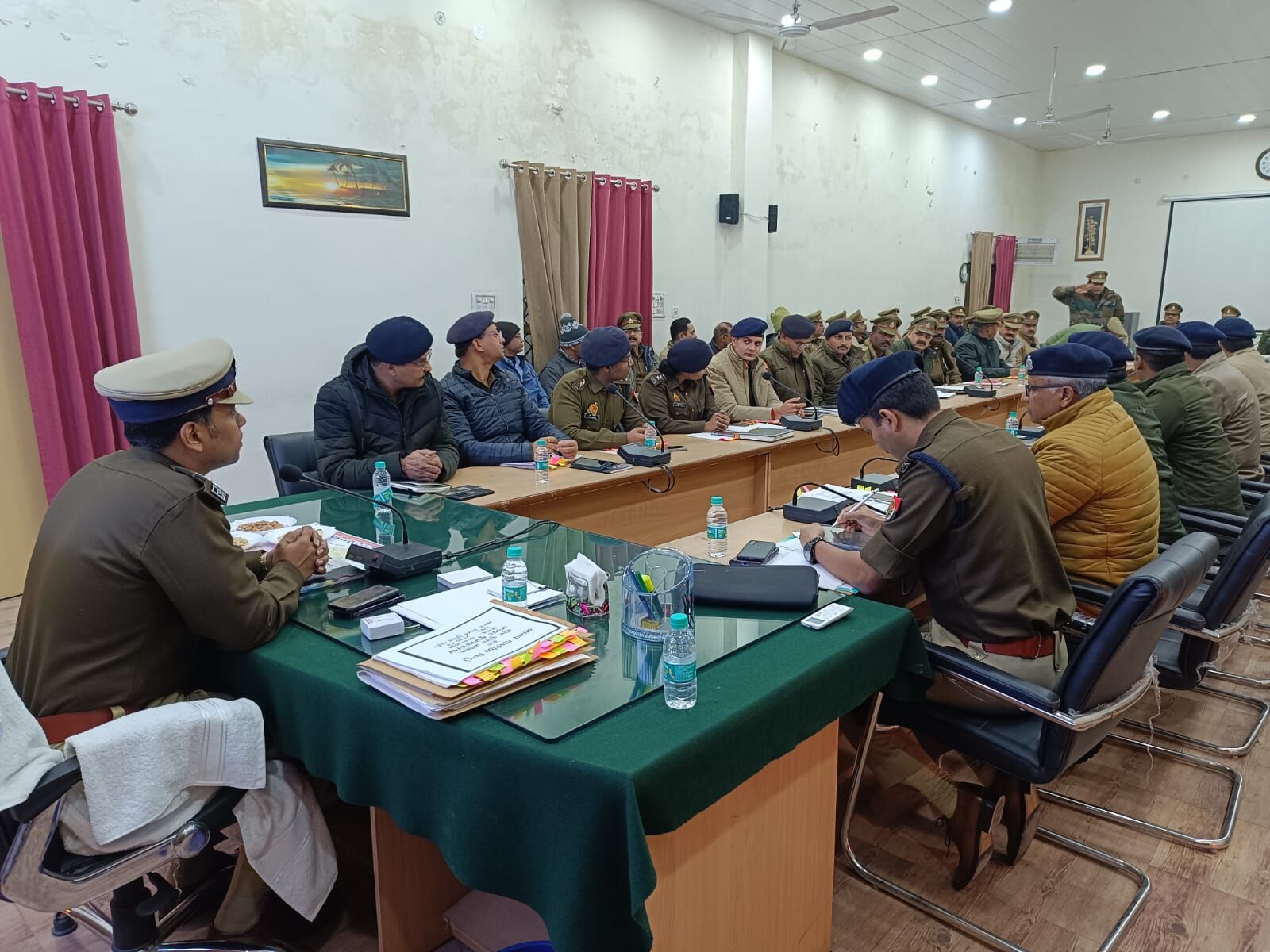 CRIME MEETING--जिले में जुआ-सट्टा हुआ तो नपेंगे थानेदार