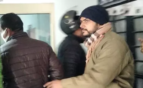 MUZAFFARNAGAR---रिश्वत लेते दरोगा को एंटी करप्शन ने दबोचा MUZAFFARNAGAR---रिश्वत लेते दरोगा को एंटी करप्शन ने दबोचा