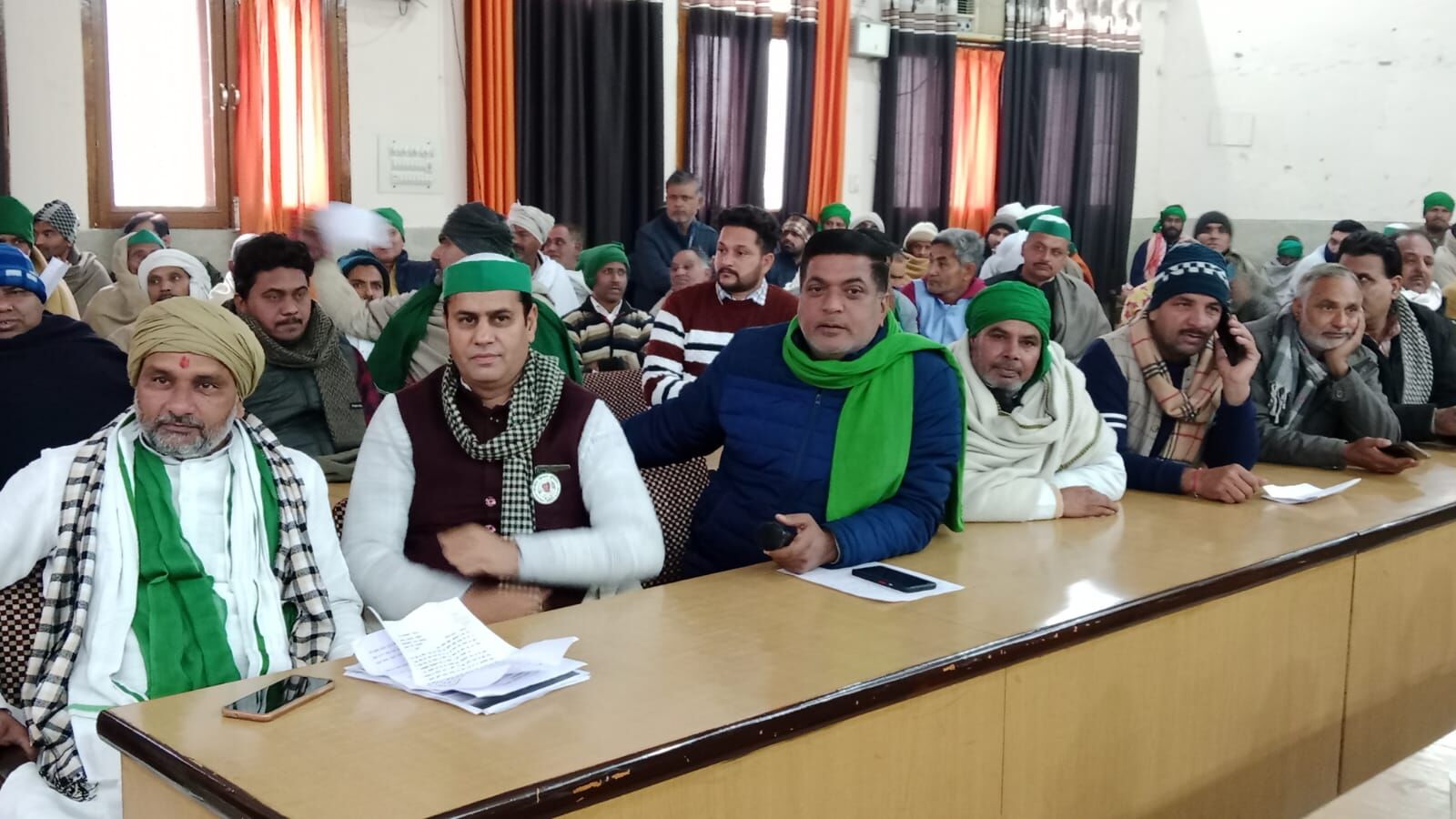 MUZAFFARNAGAR--किसान दिवस में किसान नेताओं का हंगामा