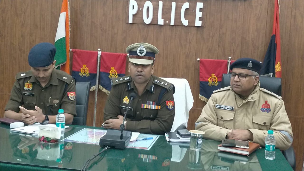 पुलिस की शातिर लुटेरों से मुठभेड़, चार गिरफ्तार