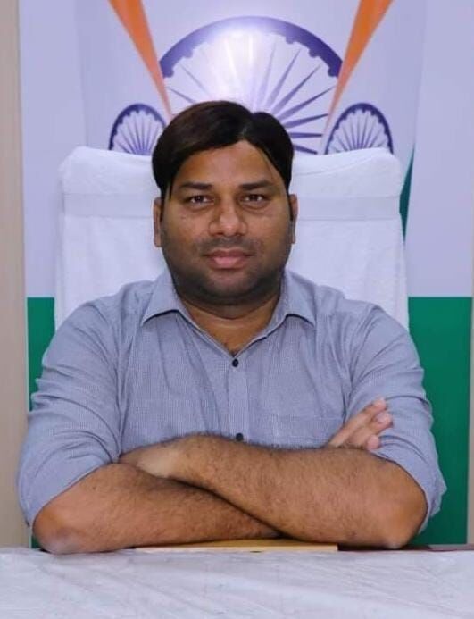 राष्ट्रीय मतदाता दिवस पर एडीएम प्रशासन नरेन्द्र बहादुर को मिलेगा स्पेशल अवार्ड