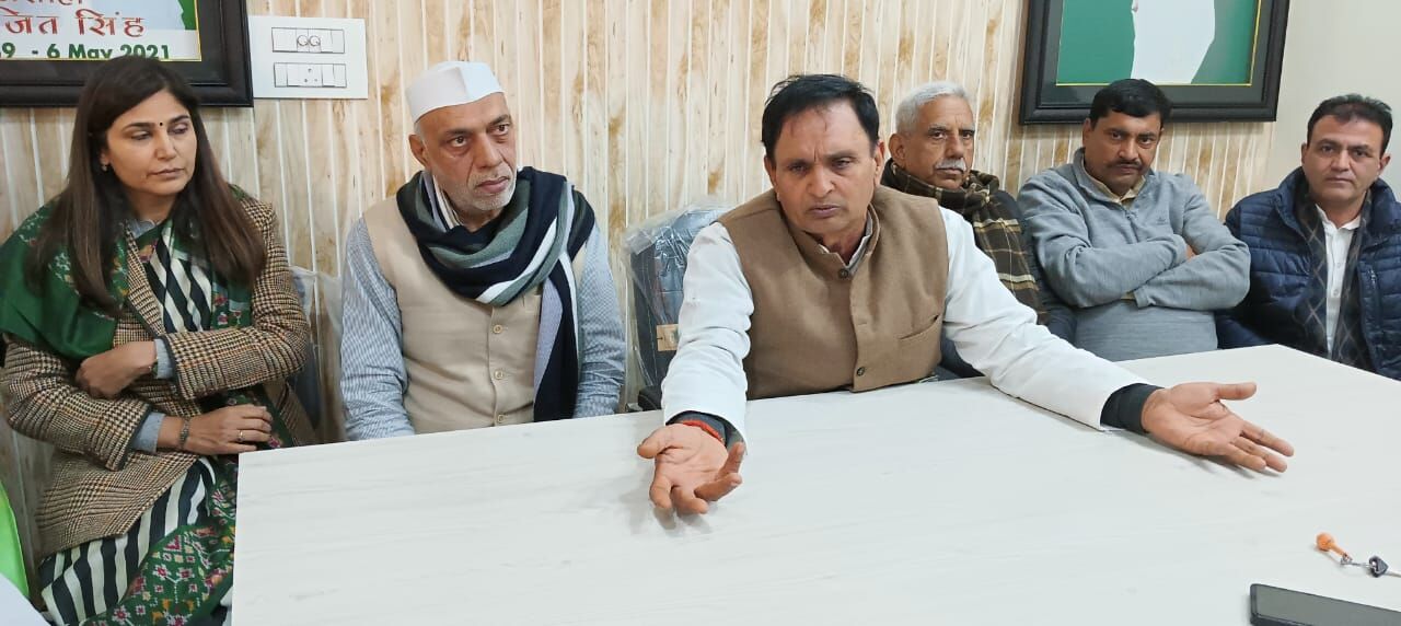 हरेन्द्र क्यों लडे़गा चुनाव, जब सीट रालोद की है...टिकट पर और क्या-क्या बोले चुनाव प्रभारी!