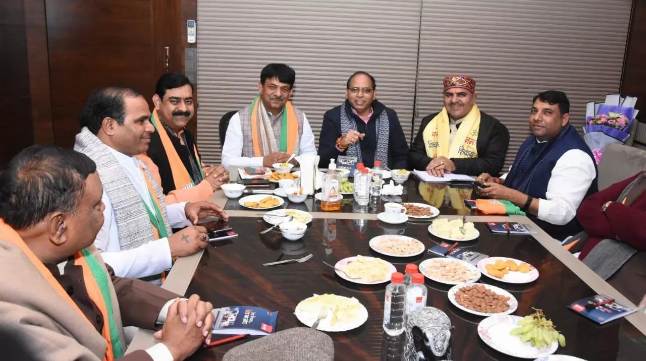 जनता मोदी के साथ, फिर जीतेंगे विश्वासः कपिल देव जनता मोदी के साथ, फिर जीतेंगे विश्वासः कपिल देव