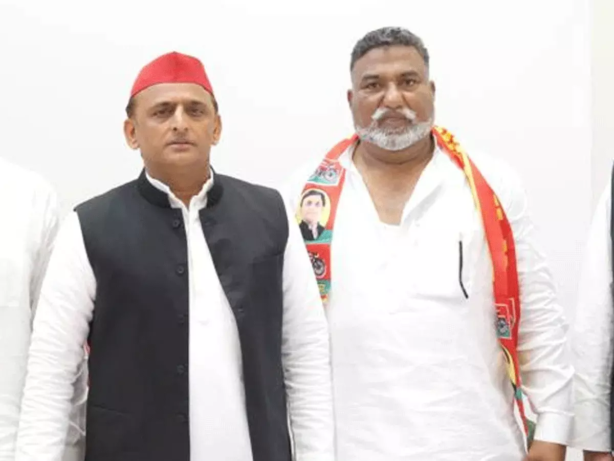 अपडेट-बिजनौर से कादिर राणा के टिकट में आया नया झोल? अपडेट-बिजनौर से कादिर राणा के टिकट में आया नया झोल?