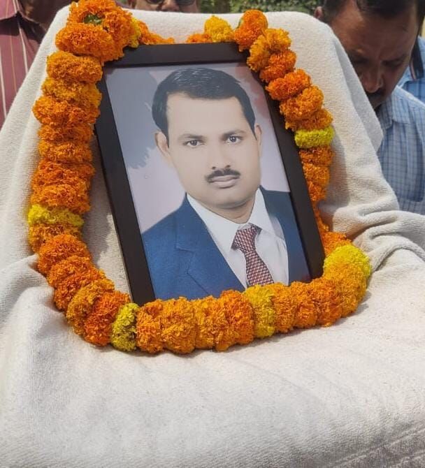 शिक्षक हत्याकांड-दो चपरासियों के बयान कलमबंद, उत्तरपुस्तिका रिलीज