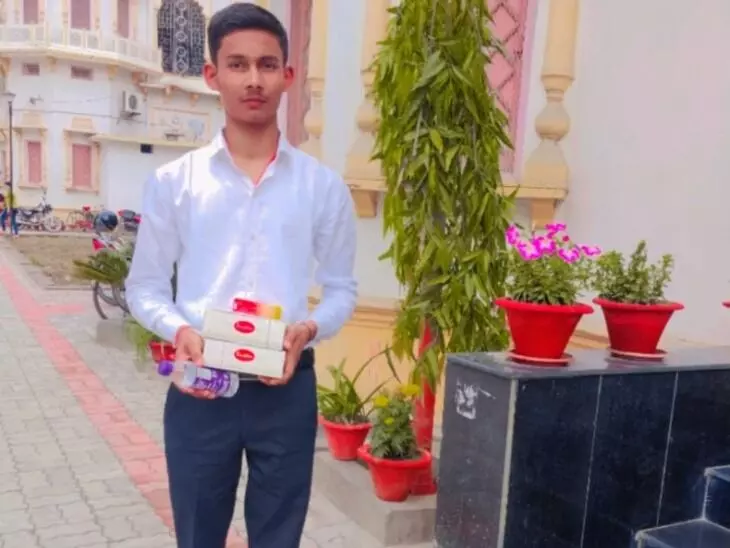 साइंस टॉपर बने सीवान के मृत्युंजय कुमार साइंस टॉपर बने सीवान के मृत्युंजय कुमार