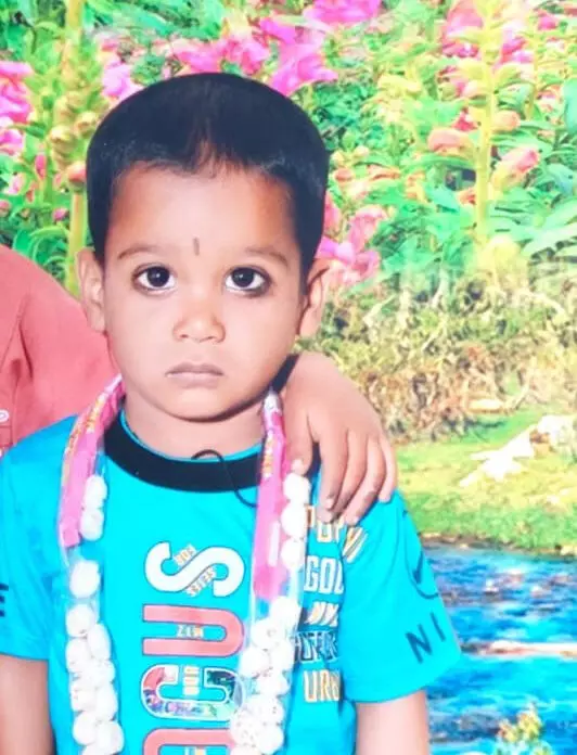 MUZAFFARNAGAR-नाले में गिरने से मासूम बालक की मौत, परिवार में कोहराम MUZAFFARNAGAR-नाले में गिरने से मासूम बालक की मौत, परिवार में कोहराम