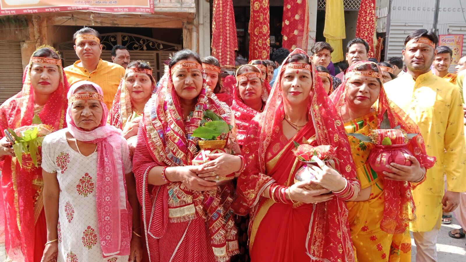 MUZAFFARNAGAR-चैत्र नवरात्र शुरू, मंदिरों में उमड़ी माता के भक्तों की भारी भीड़