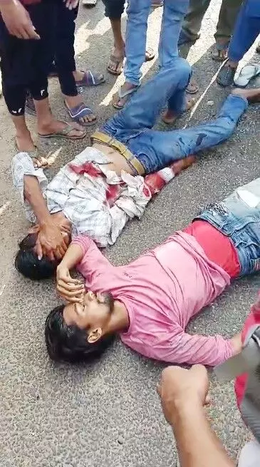 MUZAFFARNAGAR-रहकड़ा के पास ट्रैक्टर-ट्राली से भिड़ी बाइक, एक की मौत MUZAFFARNAGAR-रहकड़ा के पास ट्रैक्टर-ट्राली से भिड़ी बाइक, एक की मौत