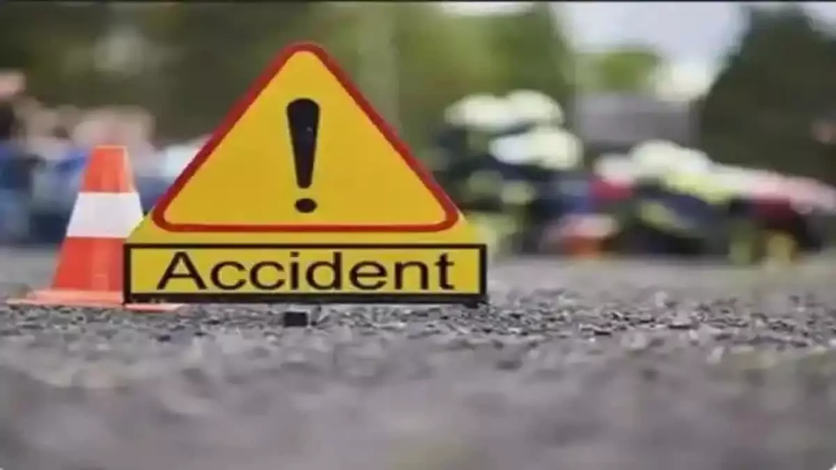 ट्रक ने मां-बेटी को कुचला, दोनों की मौके पर मौत ट्रक ने मां-बेटी को कुचला, दोनों की मौके पर मौत