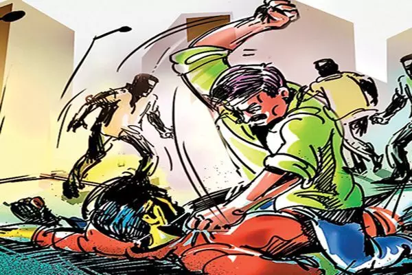पालिका के साथ काम कर रही कंपनी के कर्मी को पीटा, मुकदमा कराया दर्ज पालिका के साथ काम कर रही कंपनी के कर्मी को पीटा, मुकदमा कराया दर्ज