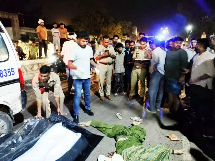 ACCIDENT-खाना खाकर टहल रहे थे पत्नी और पत्नी, वाहन ने कुचल दिया, महिला की मौत ACCIDENT-खाना खाकर टहल रहे थे पत्नी और पत्नी, वाहन ने कुचल दिया, महिला की मौत