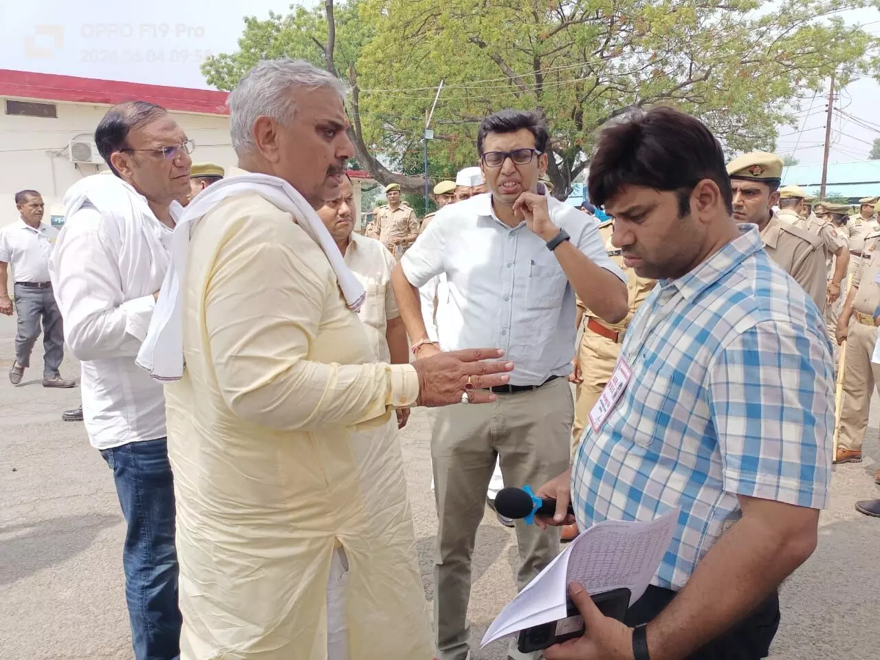 पोस्टल बैलेट की मतगणना पर हरेंद्र मलिक ने उठाए सवाल