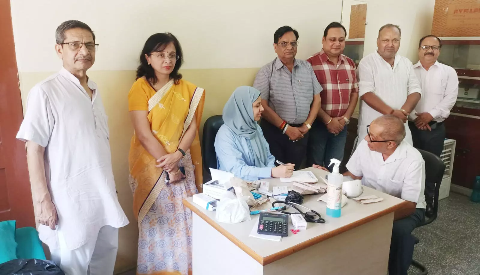 HEALTH CAMP-एम.जी. पब्लिक स्कूल में लगा स्वास्थ्य मेला HEALTH CAMP-एम.जी. पब्लिक स्कूल में लगा स्वास्थ्य मेला