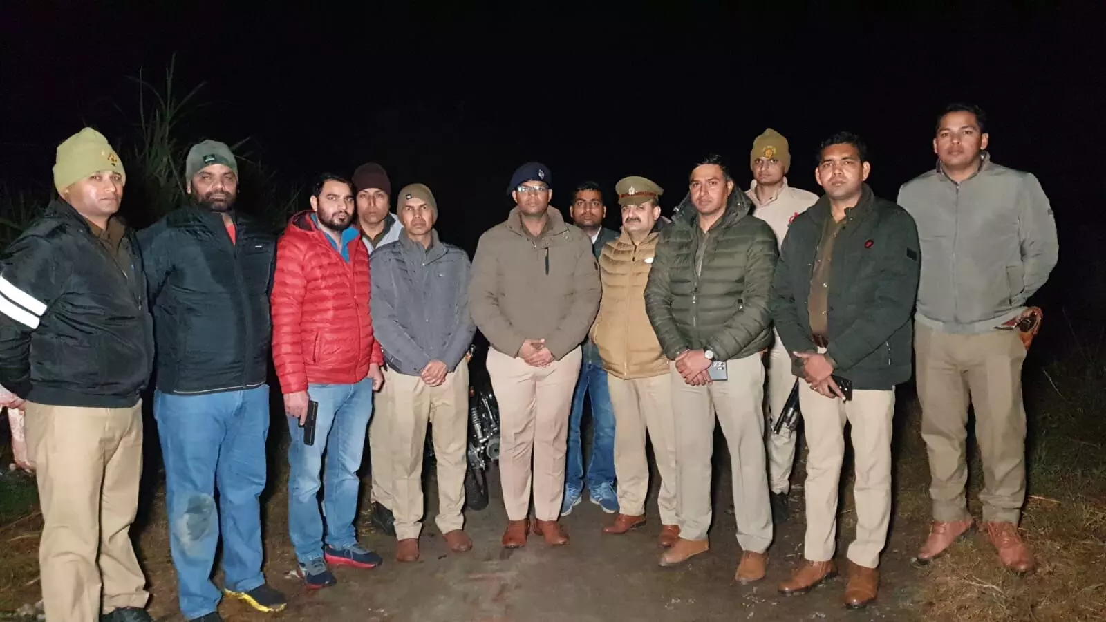 गौकशी करने जंगल में घुसे औसाफ को पुलिस ने किया लंगडा, गाय और बैल को बचाया गौकशी करने जंगल में घुसे औसाफ को पुलिस ने किया लंगडा, गाय और बैल को बचाया