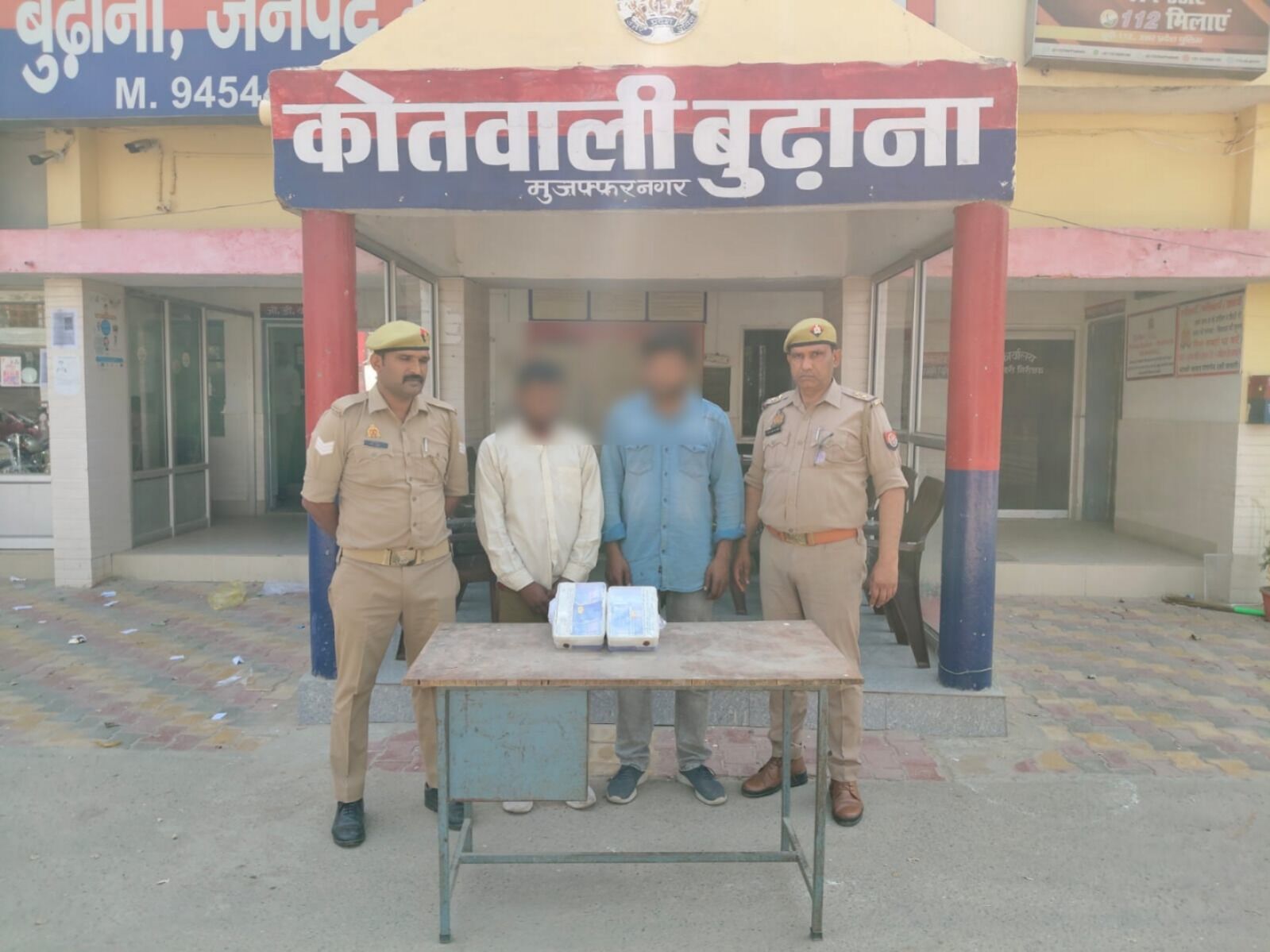 हादसे में घायल व्यक्ति की रकम चुराई, पुलिस ने दो दबोचे, पैसा किया बरामद