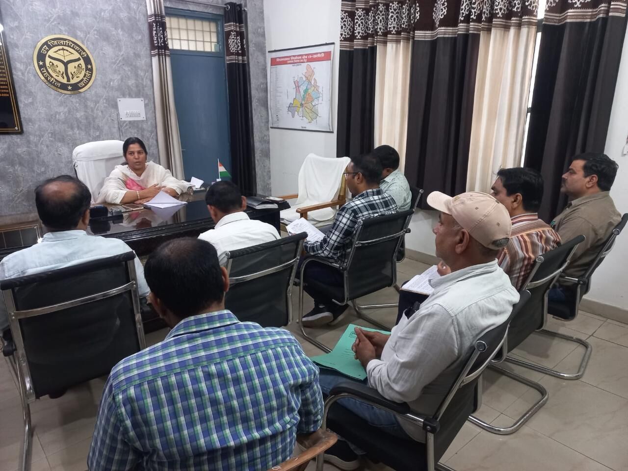 एसडीएम मोनालिसा ने ली संचारी रोग टास्क फोर्स की मीटिंग