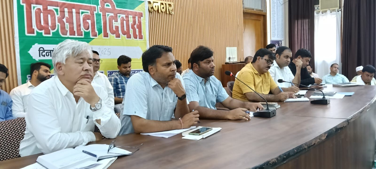किसान दिवस में उठा पुरबालियान चकबंदी का मामला