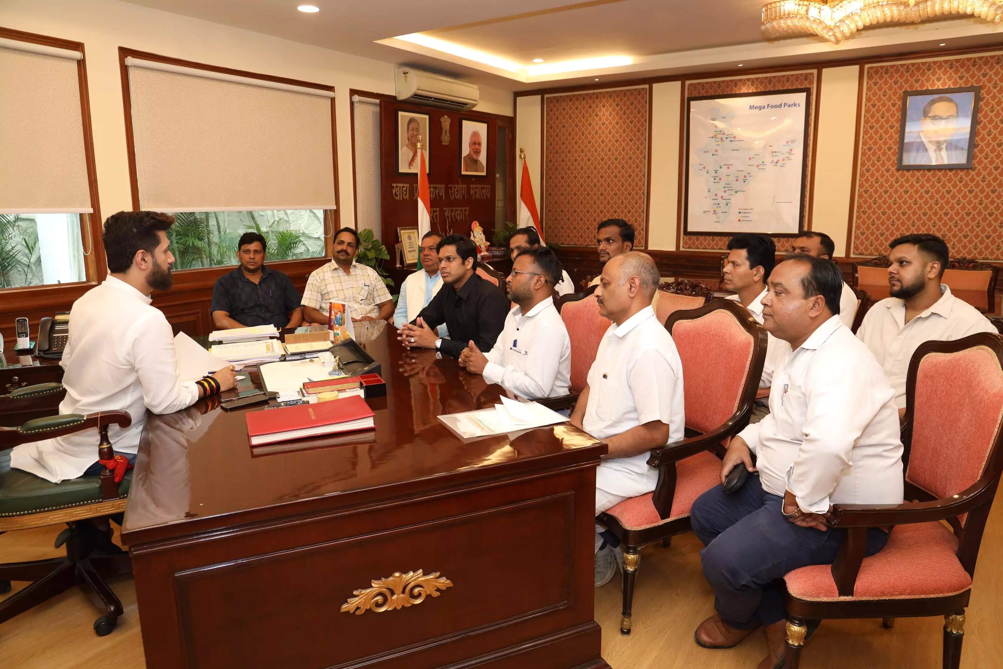 जर्नलिस्ट्स एसोसिएशन ऑफ इंडिया की चिराग पासवान से मुलाकात जर्नलिस्ट्स एसोसिएशन ऑफ इंडिया की चिराग पासवान से मुलाकात