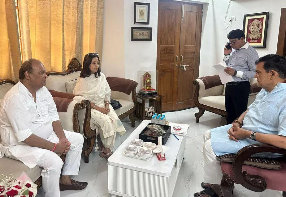 स्वच्छ भारत मिशन प्रशिक्षण में शामिल हुई चेयरपर्सन मीनाक्षी स्वरूप स्वच्छ भारत मिशन प्रशिक्षण में शामिल हुई चेयरपर्सन मीनाक्षी स्वरूप