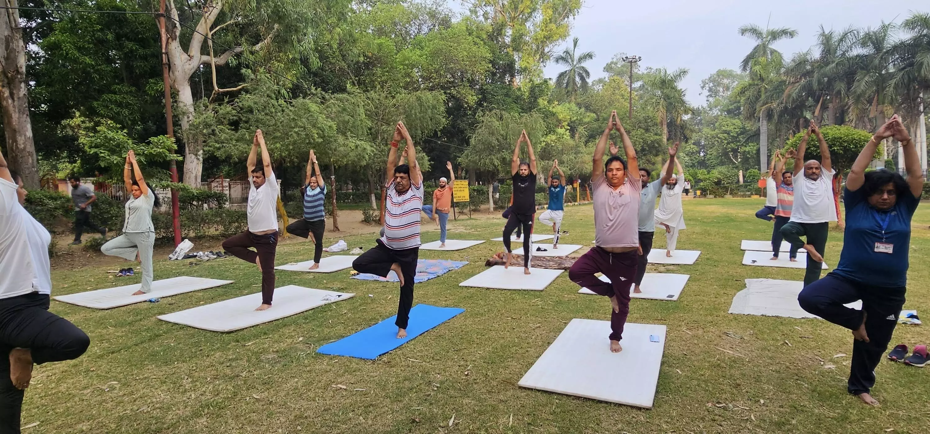 11वां अंतर्राष्ट्रीय योग दिवस-जनमानस में स्वास्थ्य और संतुलन का जागरणः कपिल देव 11वां अंतर्राष्ट्रीय योग दिवस-जनमानस में स्वास्थ्य और संतुलन का जागरणः कपिल देव