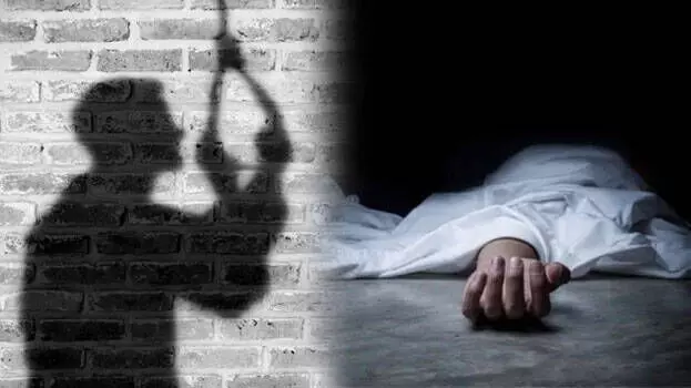 पूर्व विधायक मौलाना जमील के पुत्र ने की आत्महत्या पूर्व विधायक मौलाना जमील के पुत्र ने की आत्महत्या