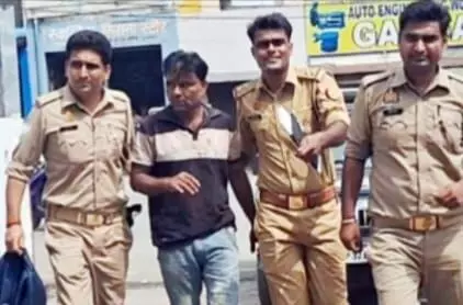 ऋषभ विहार में दिनदहाड़े चोरी, भागते चोर को पड़ोसियों ने दबोचा, दो फरार ऋषभ विहार में दिनदहाड़े चोरी, भागते चोर को पड़ोसियों ने दबोचा, दो फरार