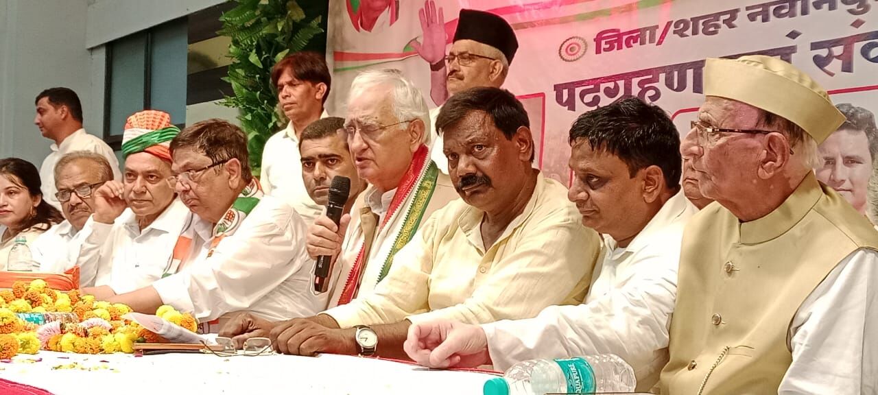विभाजनकारी सोच से देश के धर्मनिरपेक्ष ढांचे को बचाना जरूरीः सलमान खुर्शीद