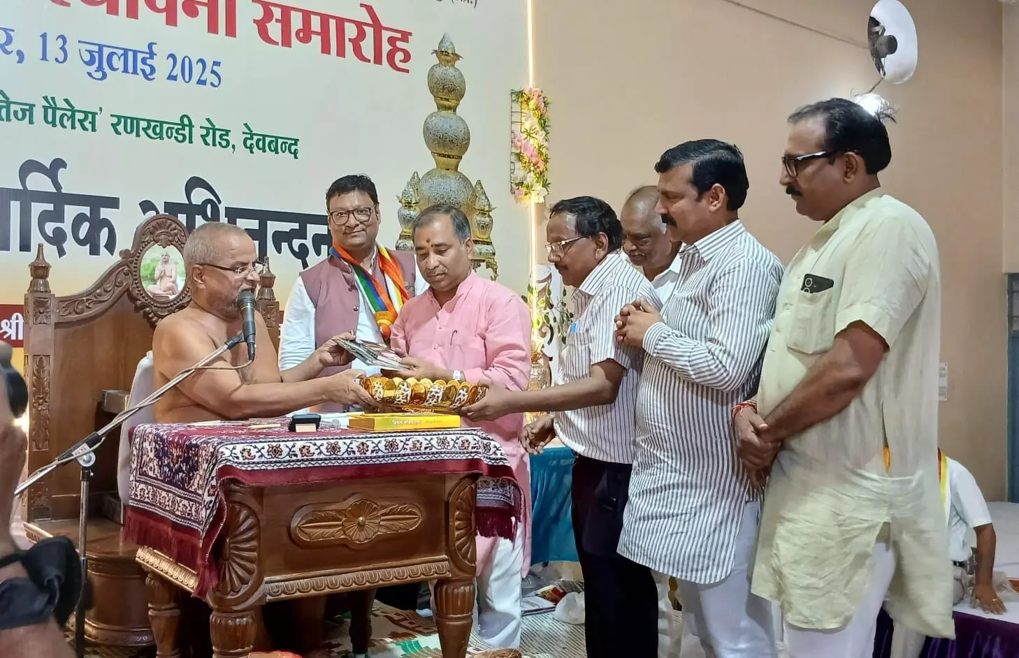 आचार्य श्री 108 सागर अरुण सागर जी का सरागवाड़ा जैन मंदिर मेंमंगल आगमन आचार्य श्री 108 सागर अरुण सागर जी का सरागवाड़ा जैन मंदिर मेंमंगल आगमन