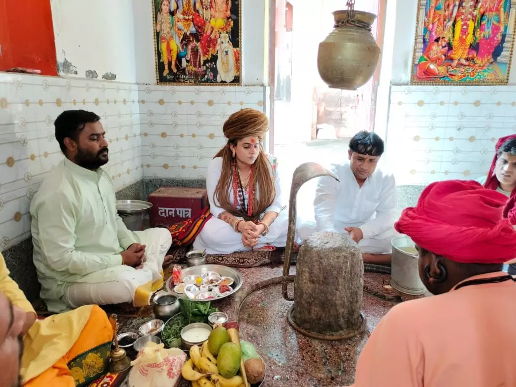 सावन के पहले सोमवार पर मंदिर कचौरी नाथ में रुद्राभिषेक, योगी बाबा चंचल नाथ ने दिया आशीर्वाद सावन के पहले सोमवार पर मंदिर कचौरी नाथ में रुद्राभिषेक, योगी बाबा चंचल नाथ ने दिया आशीर्वाद