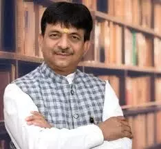 मंत्री कपिल देव के आग्रह पर वंदे भारत ट्रेन का वाराणसी तक विस्तार मंत्री कपिल देव के आग्रह पर वंदे भारत ट्रेन का वाराणसी तक विस्तार