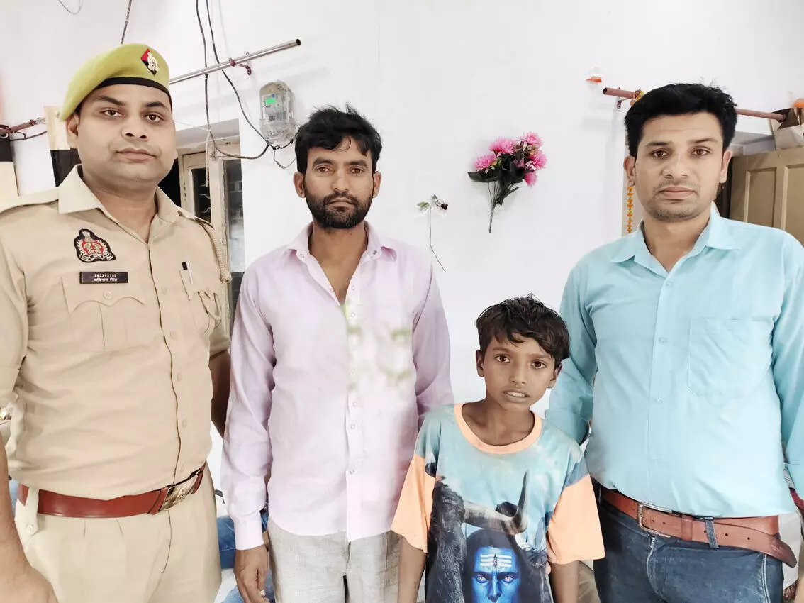 MUZAFFARNAGAR-तीन दिन बाद परिवार को मिला कांवड़ यात्रा में बिछड़ा बालक