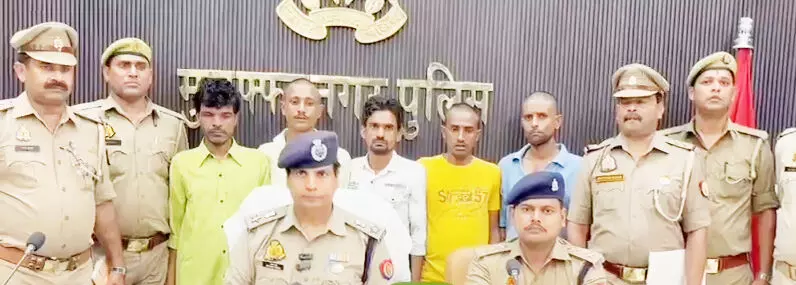 MUZAFFARNAGAR-कांवड़ यात्रा में सौहार्द बिगाड़ने की साजिश, पांच ‘मुस्लिम कांवड़िया’ पकड़े MUZAFFARNAGAR-कांवड़ यात्रा में सौहार्द बिगाड़ने की साजिश, पांच ‘मुस्लिम कांवड़िया’ पकड़े