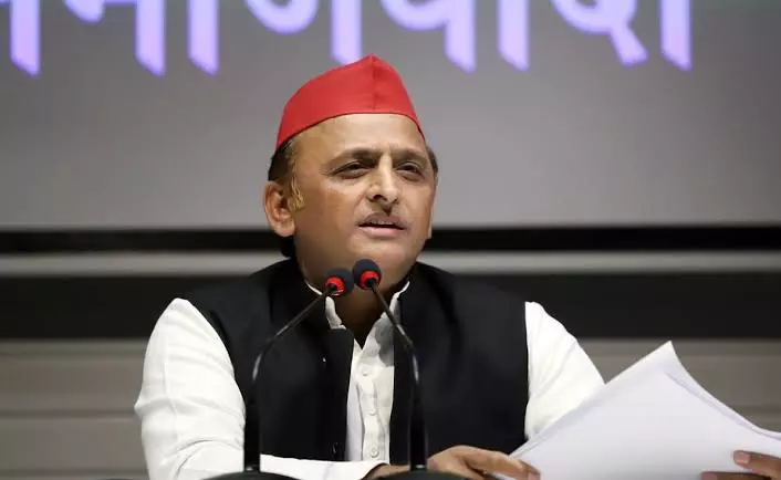 अखिलेश यादव का लोकसभा में सवाल: नींबू-मिर्च से पूजे गए ‘एयरक्राफ्ट’ कितने उड़े? अखिलेश यादव का लोकसभा में सवाल: नींबू-मिर्च से पूजे गए ‘एयरक्राफ्ट’ कितने उड़े?