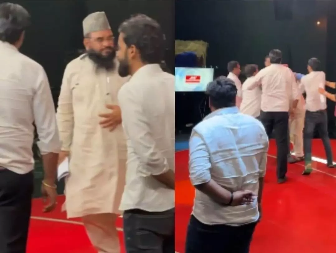 डिंपल यादव पर टिप्पणी भारी पड़ी, मौलाना साजिद रशीदी नोएडा में हुए हमले का शिकार डिंपल यादव पर टिप्पणी भारी पड़ी, मौलाना साजिद रशीदी नोएडा में हुए हमले का शिकार