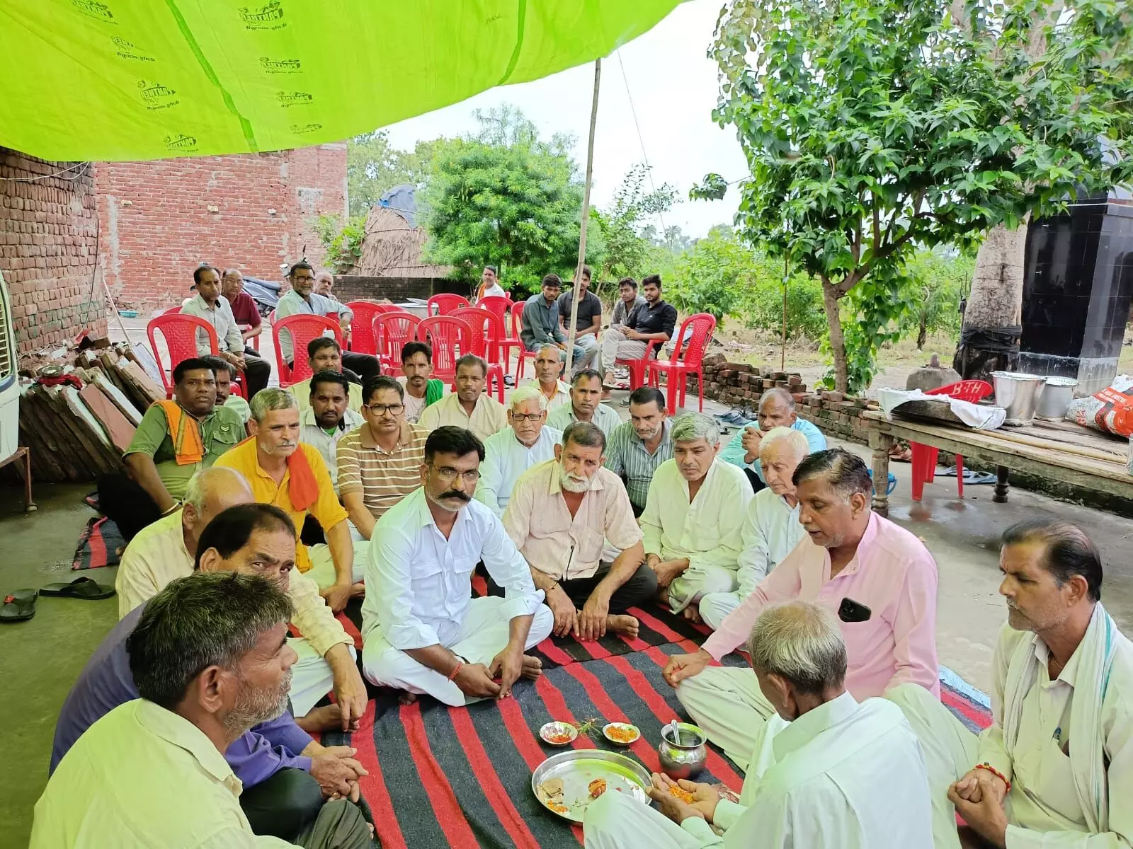 भाकियू लोक शक्ति के ब्लॉक उपाध्यक्ष पंडित बृजेश शर्मा के निधन पर शोकसभा का आयोजन, नेताओं ने दी श्रद्धांजलि भाकियू लोक शक्ति के ब्लॉक उपाध्यक्ष पंडित बृजेश शर्मा के निधन पर शोकसभा का आयोजन, नेताओं ने दी श्रद्धांजलि