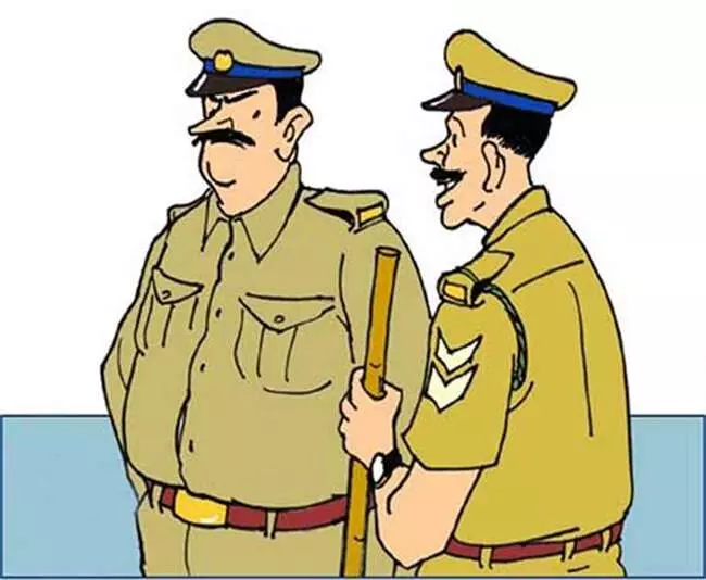 थाना प्रभारी पर गंभीर आरोपः वादी और अधिवकता को धमकाने का मामला उजागर, मुख्यमंत्री से सुरक्षा की गुहार थाना प्रभारी पर गंभीर आरोपः वादी और अधिवकता को धमकाने का मामला उजागर, मुख्यमंत्री से सुरक्षा की गुहार
