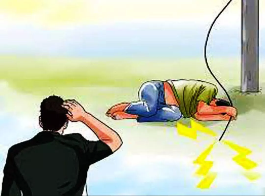 गली में टूटा पड़ा था तार, करंट से युवक की मौत गली में टूटा पड़ा था तार, करंट से युवक की मौत
