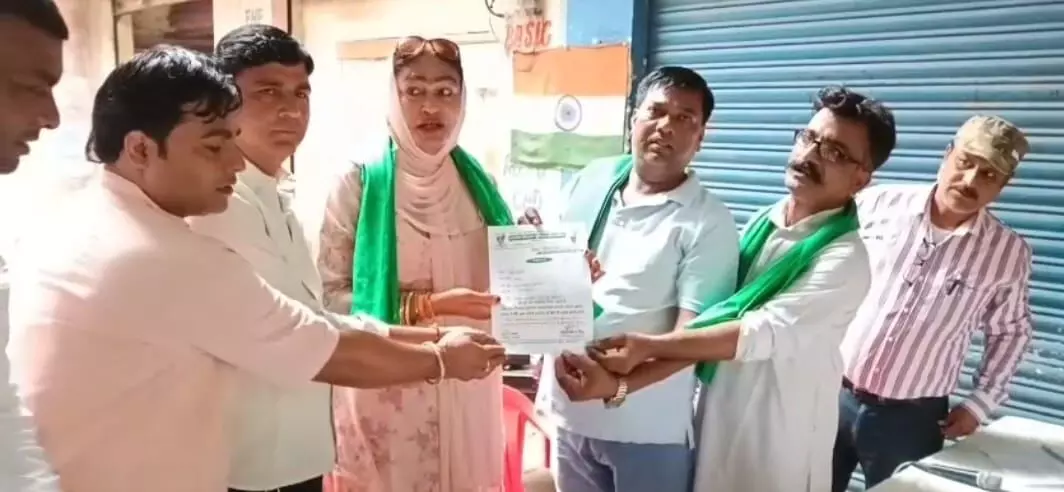 बरसात से जलभराव और फसल बर्बादी पर भड़के किसान, पीडब्ल्यूडी के खिलाफ घेराव की दी चेतावनी