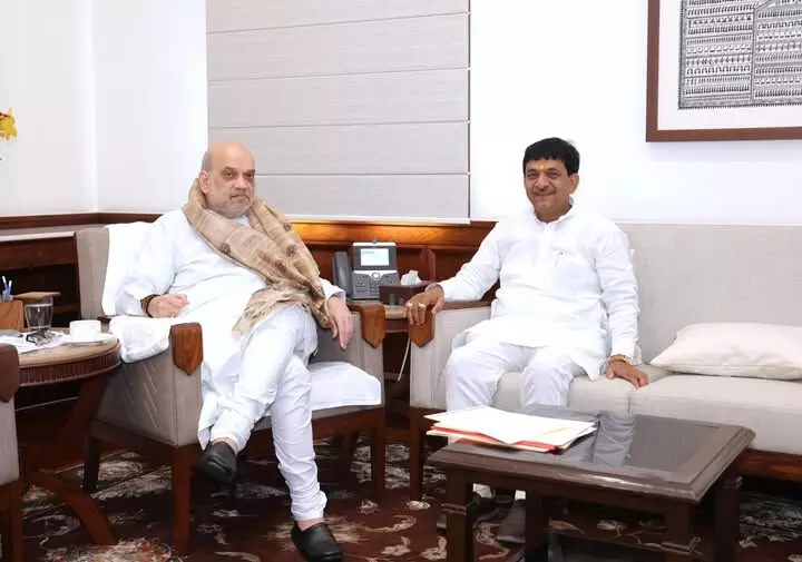 अमित शाह देश की सुरक्षा और संप्रभुता के अभेद्य रक्षकः कपिल देव अमित शाह देश की सुरक्षा और संप्रभुता के अभेद्य रक्षकः कपिल देव