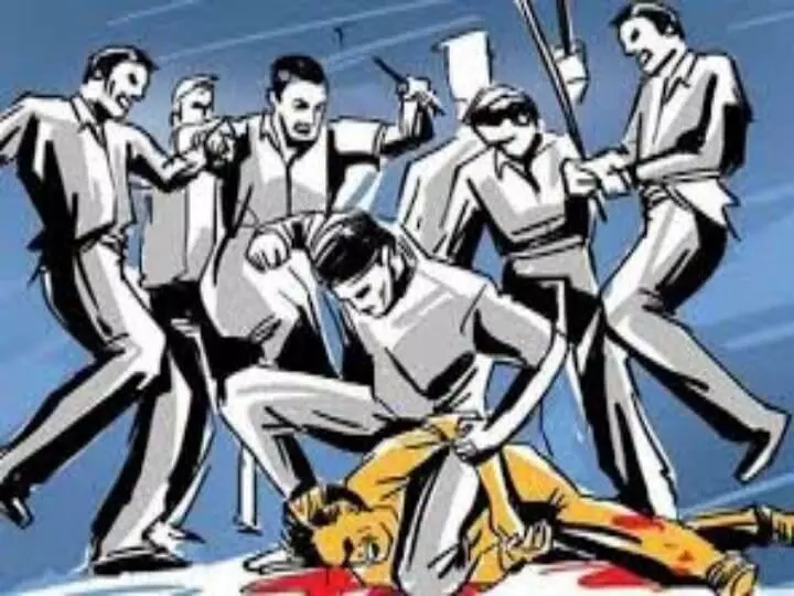 MUZAFFARNAGAR-घर से बुलाया, पीटने के बाद नंगा कर गांव में घुमाया