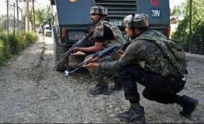 घाटी में आतंकियों से मुठभेड़, एक जवान शहीद, आतंकी भी ढेर घाटी में आतंकियों से मुठभेड़, एक जवान शहीद, आतंकी भी ढेर